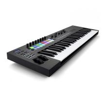 CONTROL SUPERFICIE TECLADO LAUNCHKEY 49 MK3 BK NOVATION